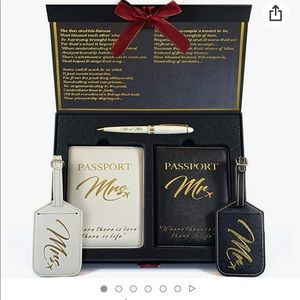 Deluxy Honeymoon luggage set! Brand NEW